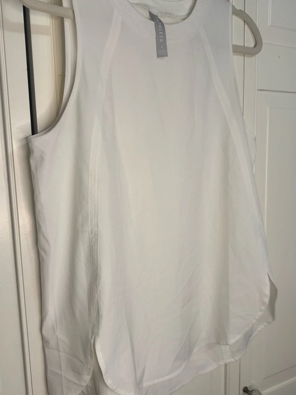 Athleta White Rounded Hem Athletic Tank - Picture 2 of 8